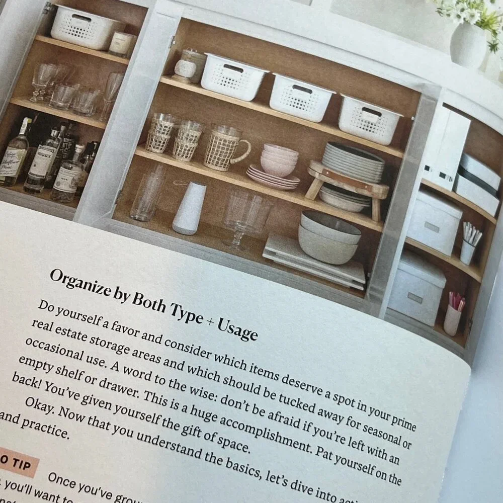 Minimalista: Your Step-by-Step Guide to a Better Home, Wardrobe, and Life Book
